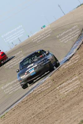 media/Apr-30-2022-CalClub SCCA (Sat) [[98b58ad398]]/Group 5/Race (Outside Grapevine)/